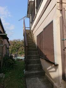 16/19 エントランス