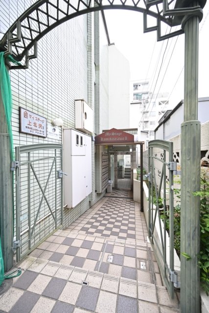 14/16 エントランス