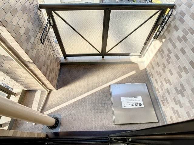 14/21 バルコニー