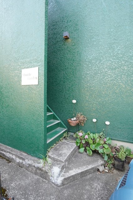 23/25 エントランス