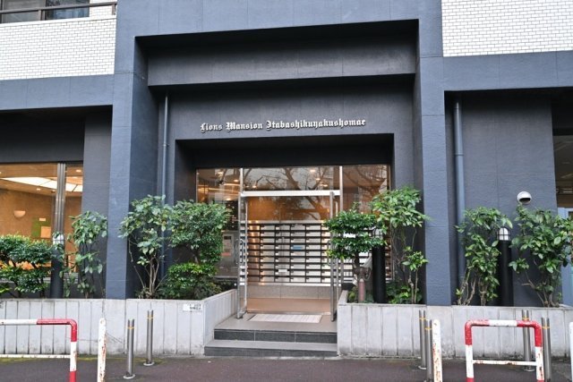 15/17 エントランス