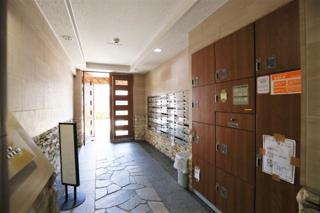 21/25 エントランス