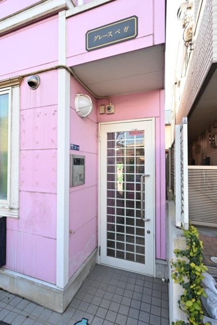 22/30 エントランス