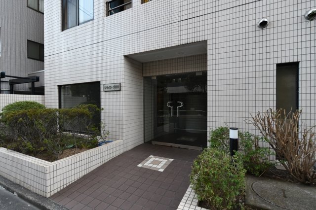 15/21 エントランス