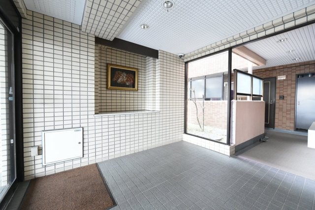 17/18 エントランス