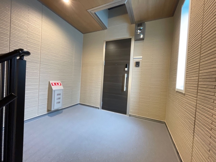 19/24 エントランス