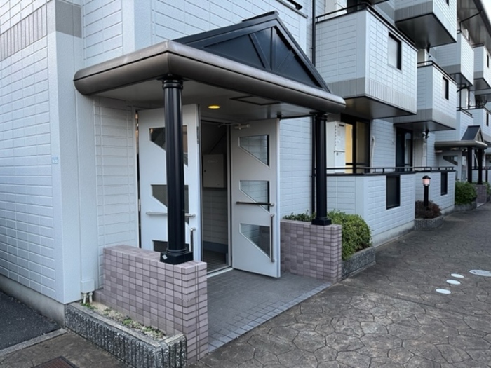 18/20 エントランス