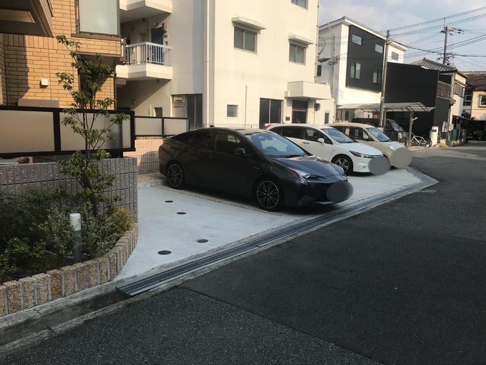 16/17 駐車場