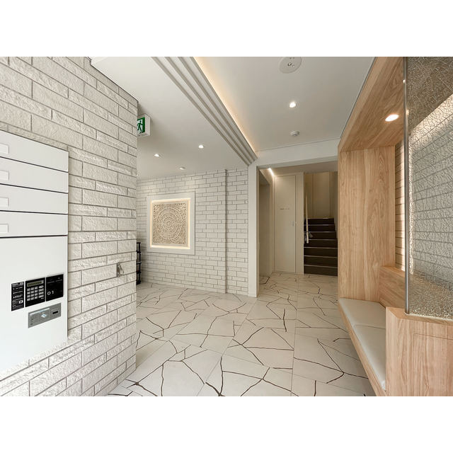 15/22 エントランス