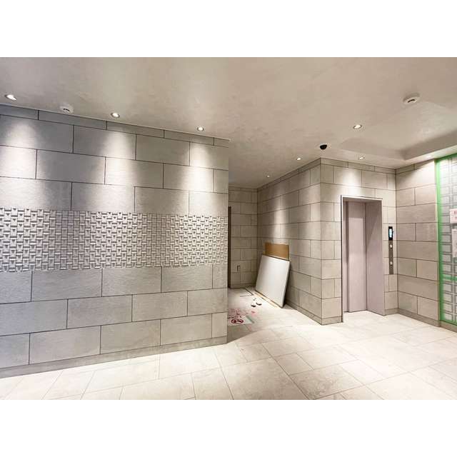 17/18 エントランス