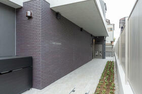 2/3 エントランス