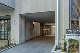 15/16 エントランス