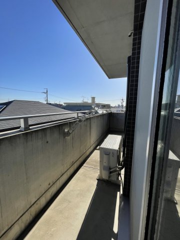 15/28 バルコニー