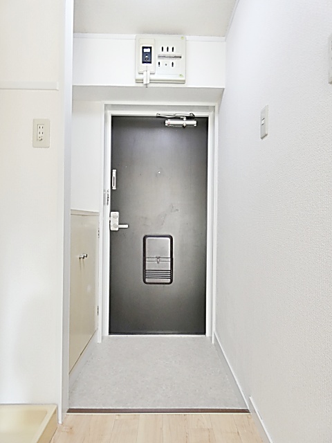 14/29 玄関