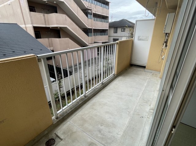 18/27 バルコニー