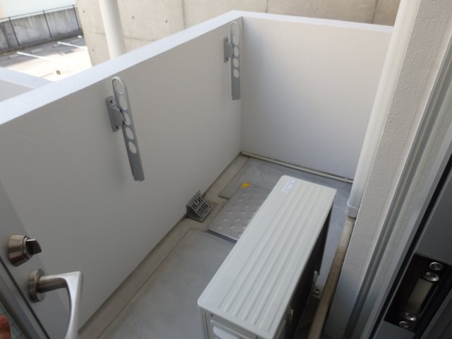 15/23 バルコニー