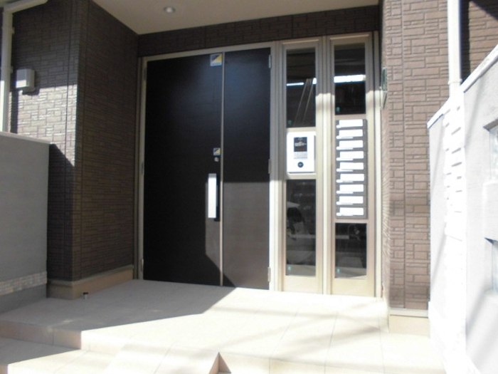 15/19 エントランス