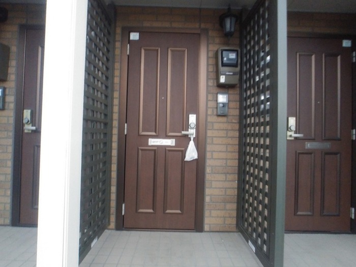 17/20 エントランス