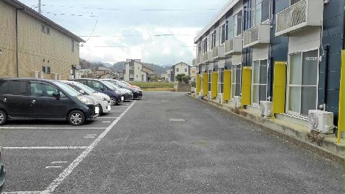 14/19 駐車場