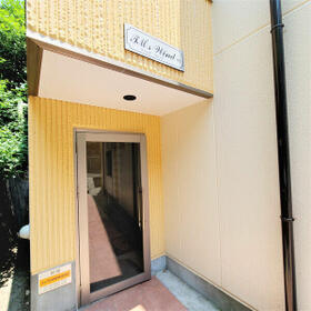 2/2 エントランス