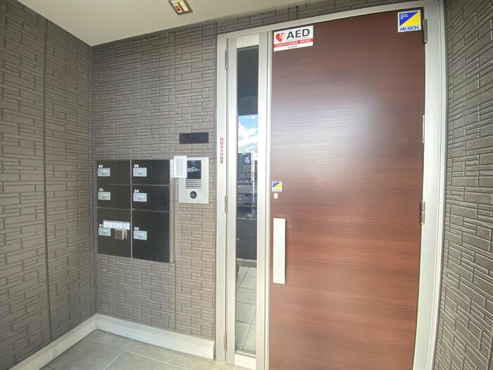 16/27 エントランス