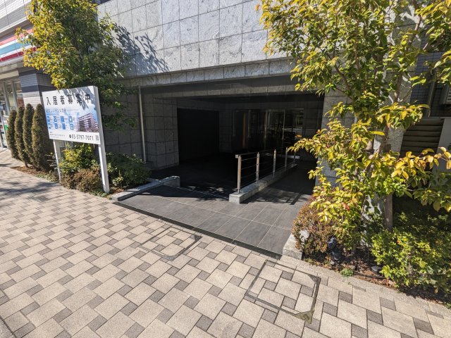 29/30 エントランス