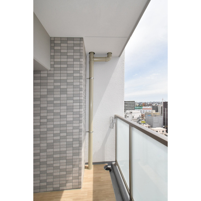 13/30 バルコニー