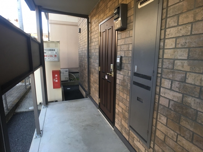 18/22 エントランス