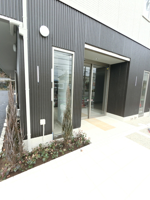 16/18 エントランス