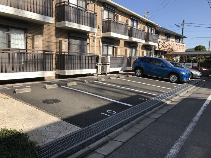18/20 駐車場