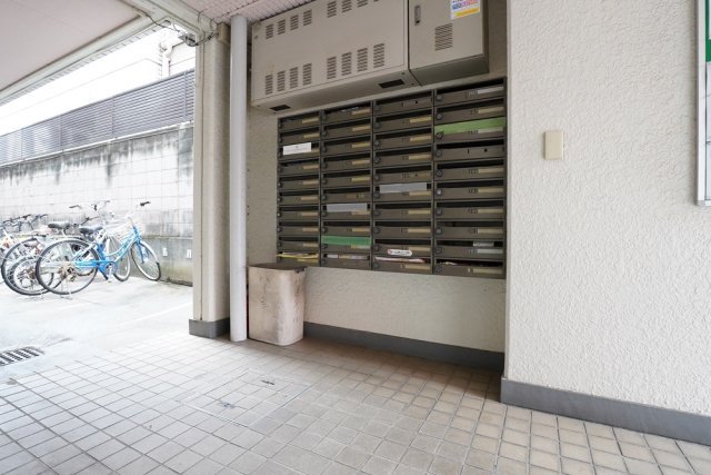 3/4 エントランス