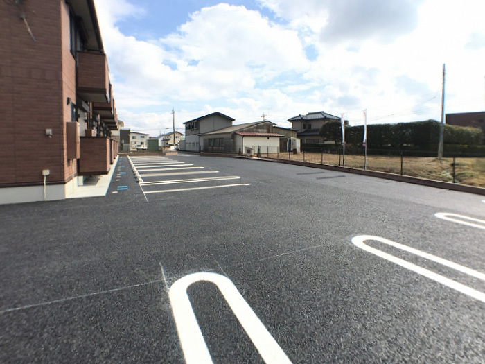 20/29 駐車場