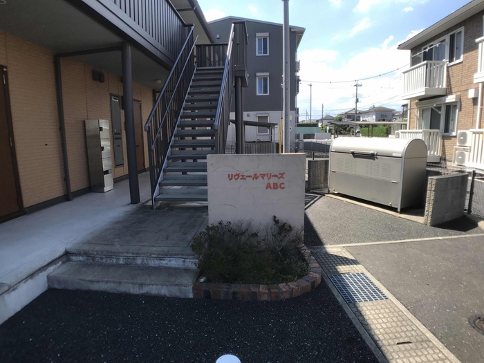 18/22 エントランス