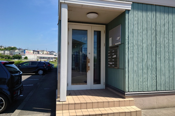 2/2 エントランス