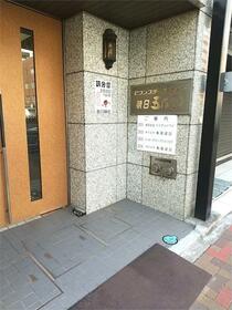 16/18 エントランス