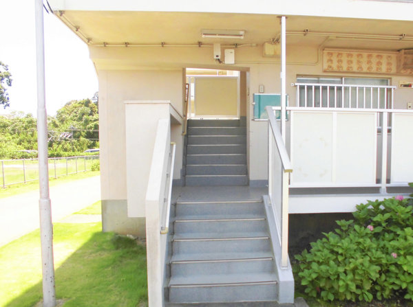 15/26 エントランス