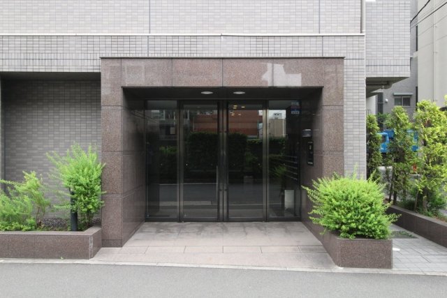 14/16 エントランス