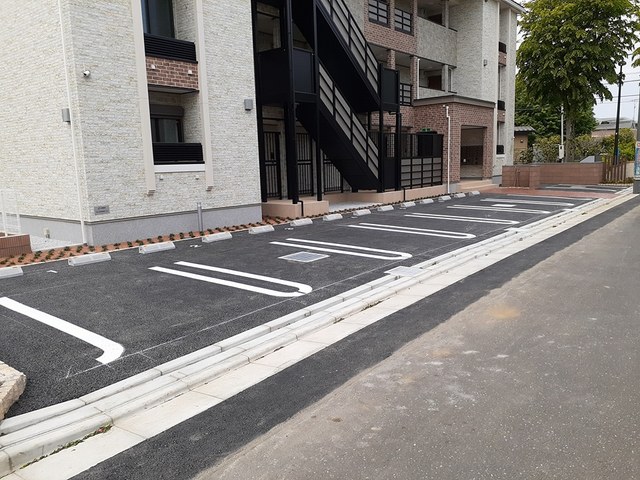 14/20 駐車場