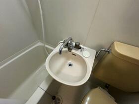 16/22 エントランス