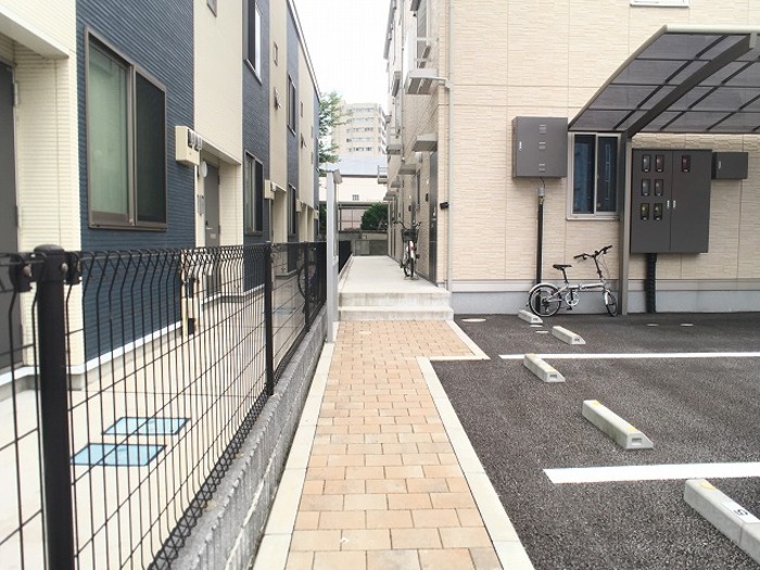 19/28 エントランス