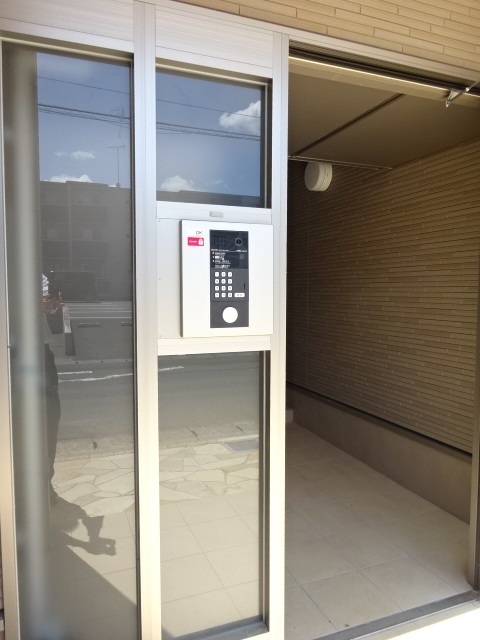 13/20 エントランス