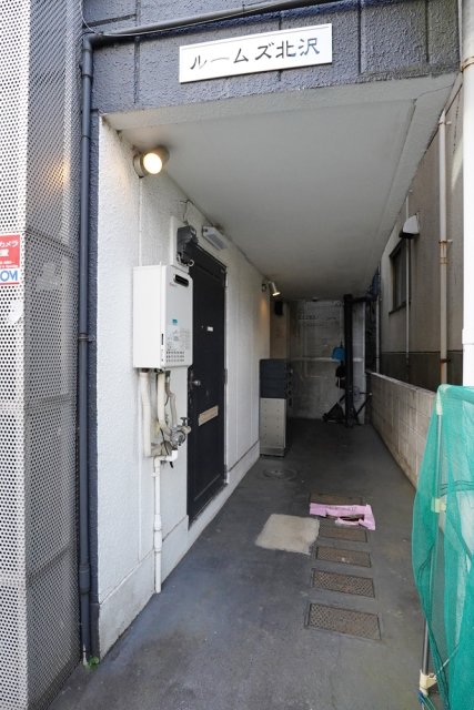 2/3 エントランス