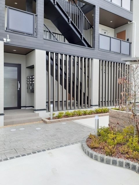 13/20 エントランス