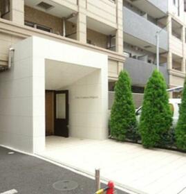 17/17 エントランス