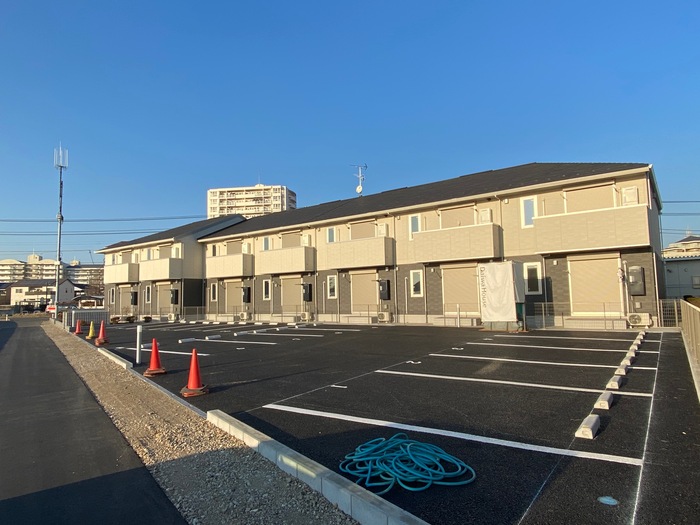 18/18 駐車場