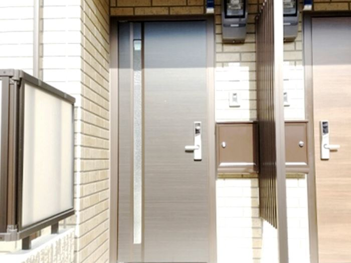 18/20 エントランス