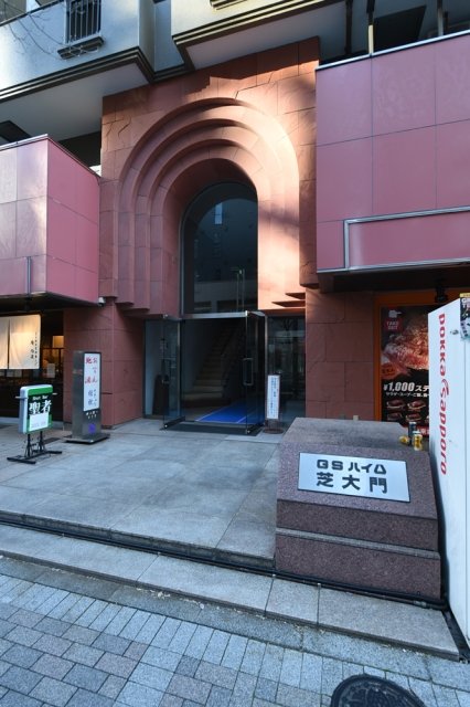 22/29 エントランス