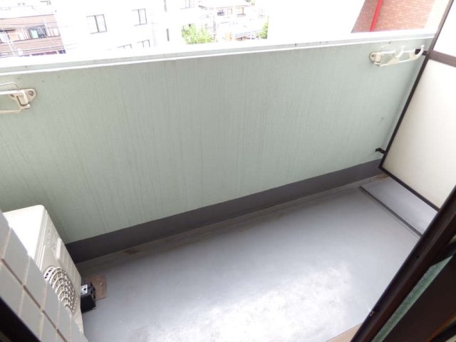 13/18 バルコニー