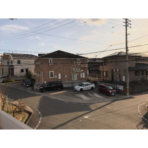 13/13 駐車場