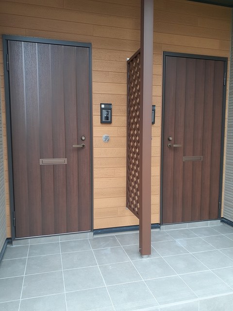 13/20 エントランス